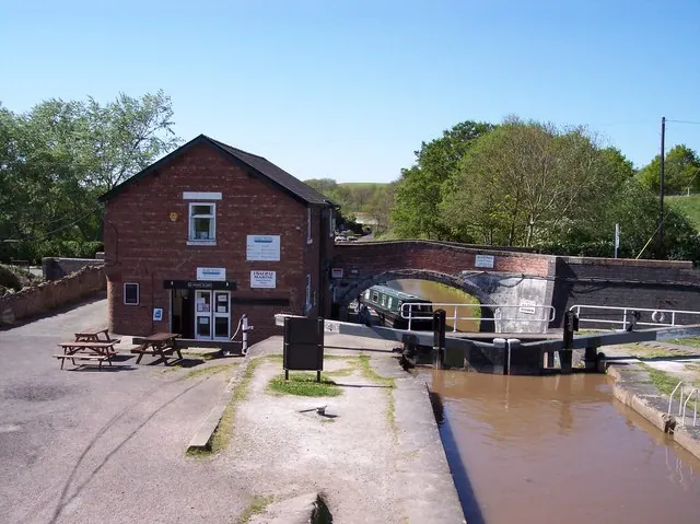 Bunbury Locks and bridge