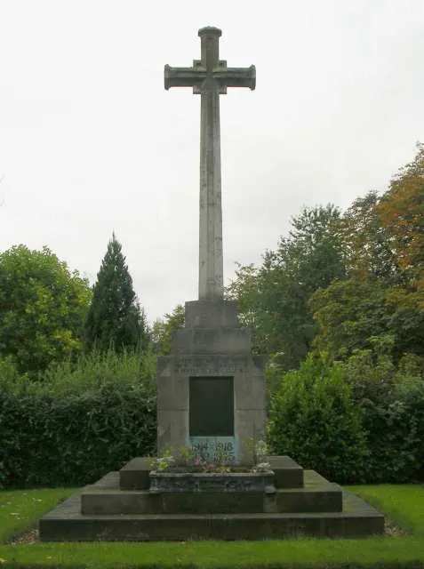 Moor Allerton War Memorial - Harrogate Road