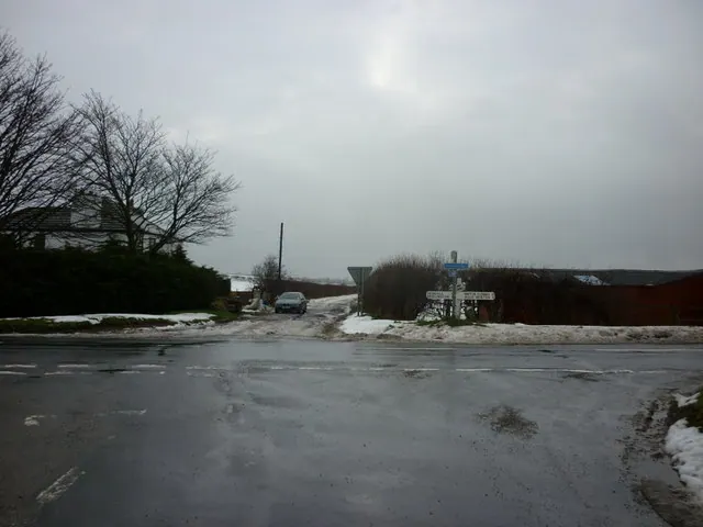 Crossing over the Burton Fleming to Grindale Road