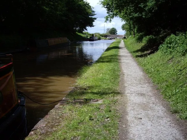 Canal out of Audlem towards Moss Hall Bridge