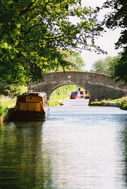 Llangollen Canal - Halls Lane Bridge