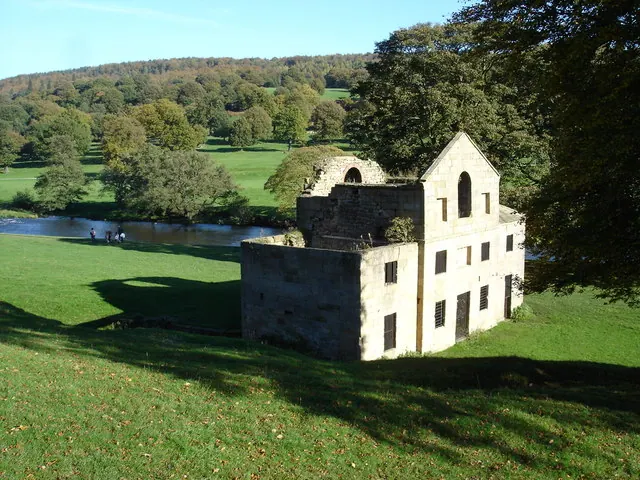 Ruin in Chatsworth Park
