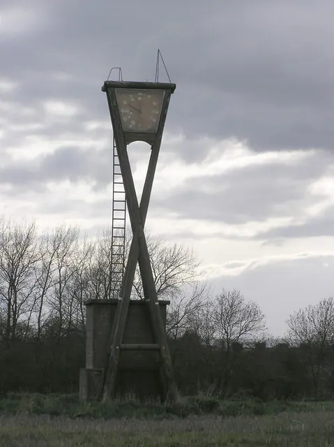 Clock : Plantation House  Farm