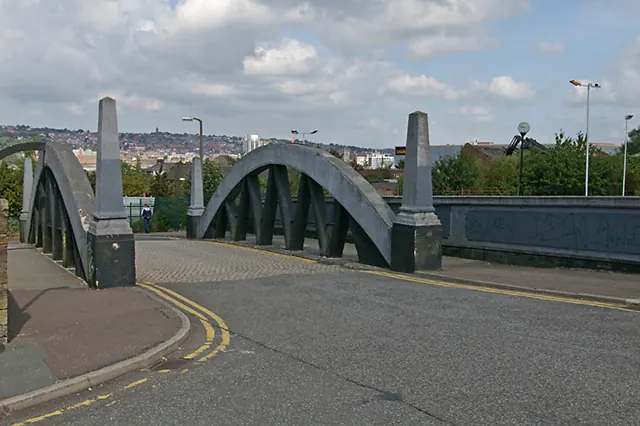 Hall Street Bridge