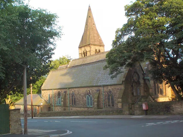 St Barnabas Church, Heaton