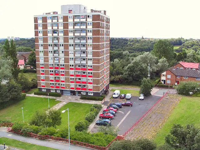 Lenham Towers, Brinnington