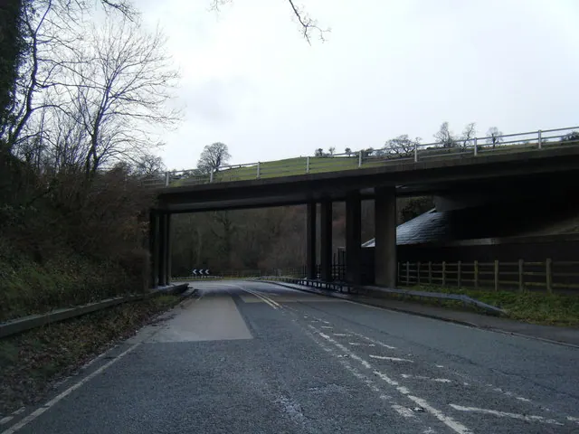 A55 crosses old road near Rhuallt