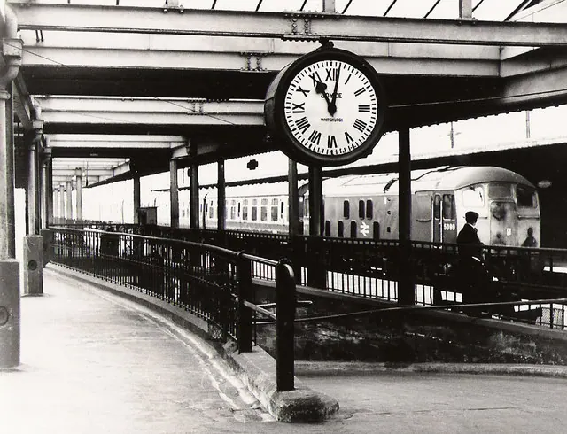Barrow train arrives at Carnforth
