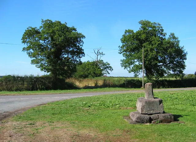 Woodhey Cross, Woodhey Green