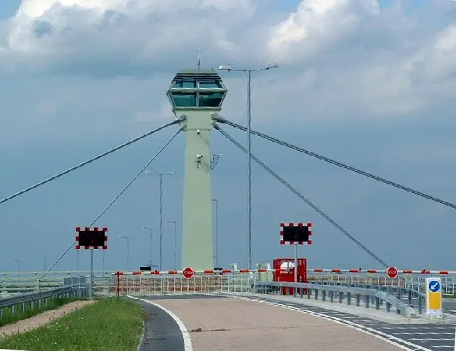 Selby,  A63 Swing Bridge control Tower