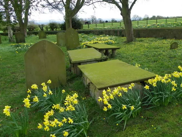 Tombs, St Mary's Church