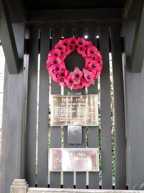 War Memorial, Appleton Wiske