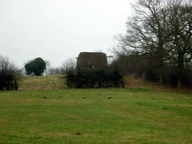 A ruined mill at Foston on the Wolds