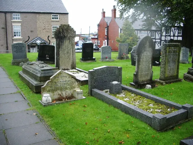 The Parish Church of St Thomas, Garstang, Graveyard