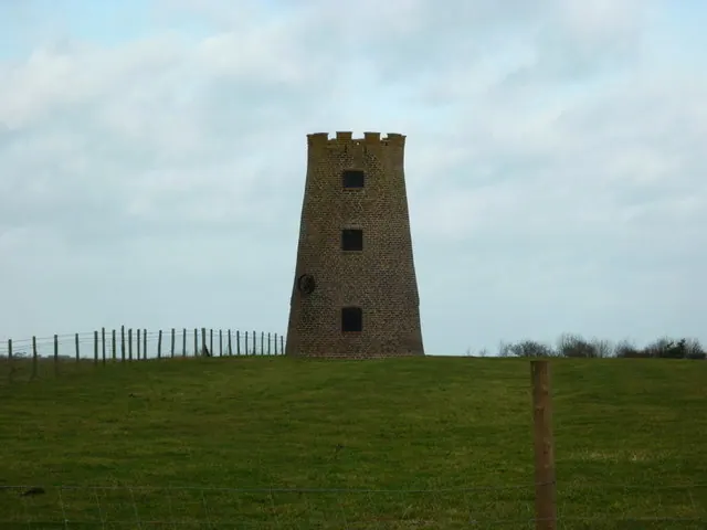 A disused windmill at Blue Hall Farm, Garton