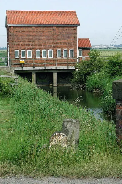 Mounting Block at Winestead Bridge