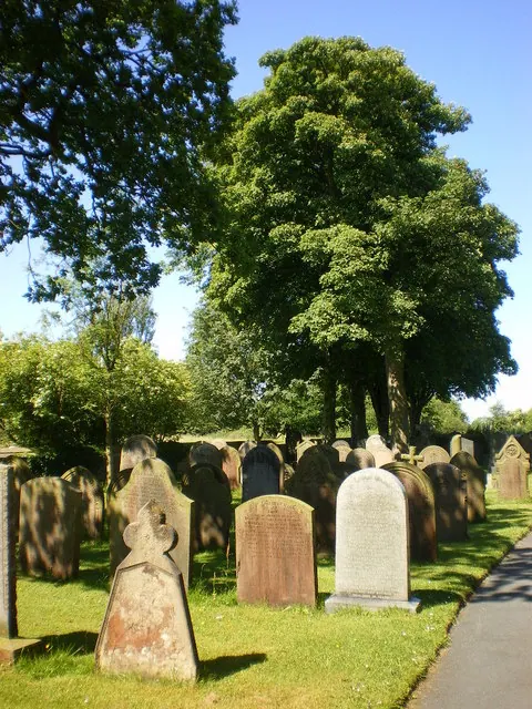St Michael's Church, Grimsargh, Graveyard