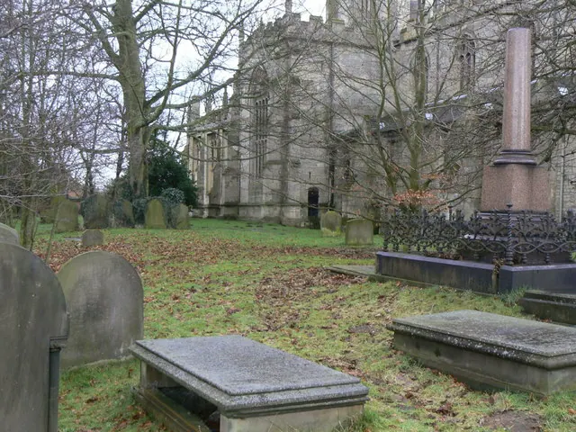 Hatfield churchyard