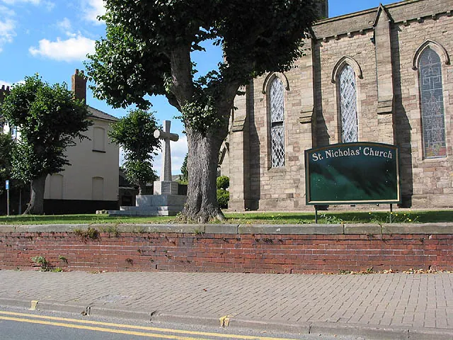 War Memorial in St. Nicholas' Churchyard