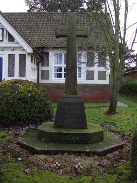 War Memorial, Crathorne