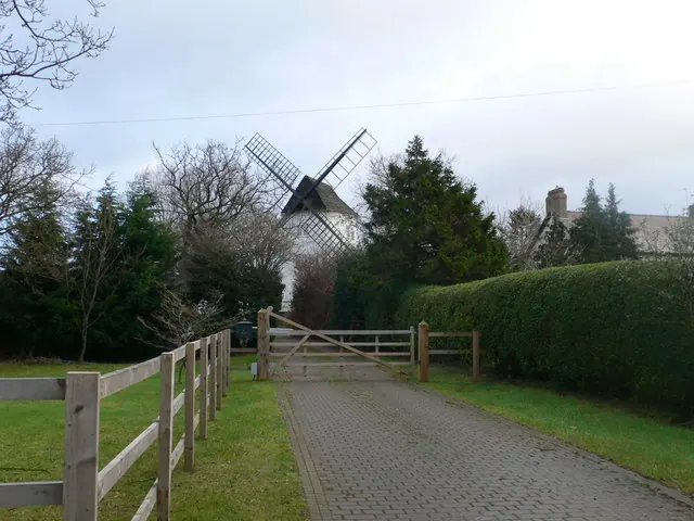 Saughall Windmill - also known as Gibbet Mill