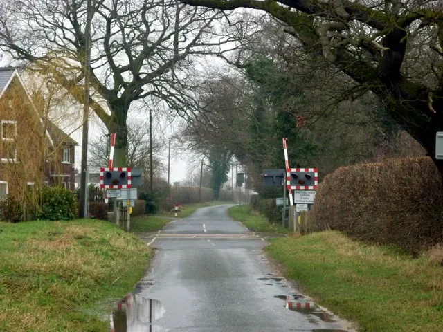 The level crossings at Woodhall