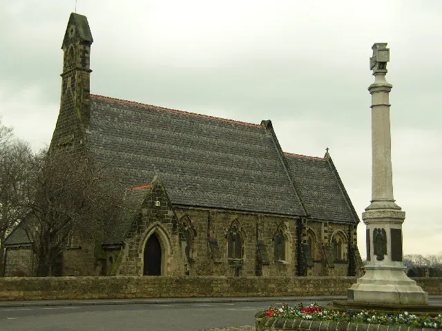 Allerton Bywater St Mary the Less & War Memorial