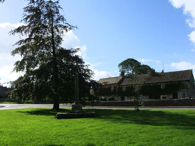 The village green and market cross at Monyash.