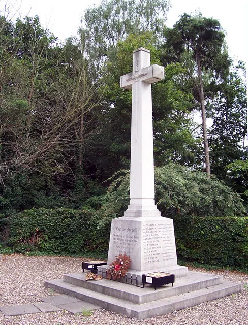 North Ferriby War Memorial