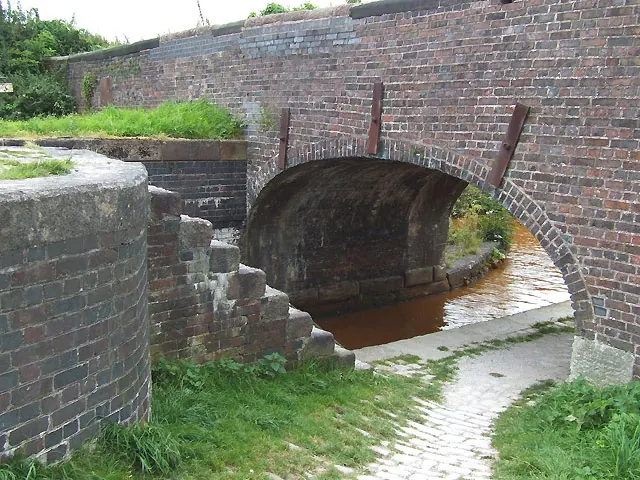 Steps and Bridge 137 at Hall's Lock, Trent and Mersey Canal