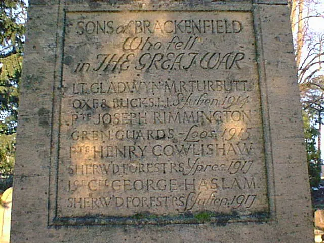 Brackenfield Churchyard War Memorial