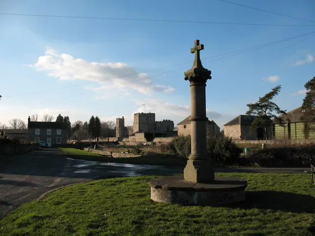 Cross and Castle at Snape