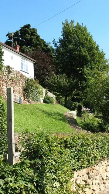 Footpath above Abbey Road, Knaresborough