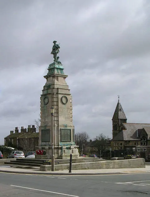 Pudsey Cenotaph, Chapeltown
