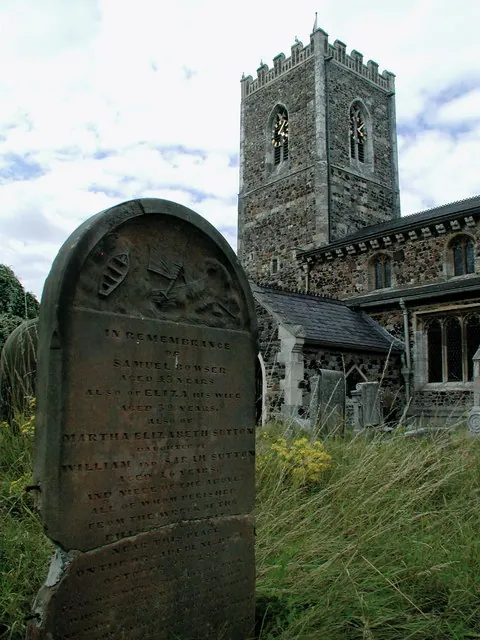 St. Nicholas Church & the wreck of the billy boy