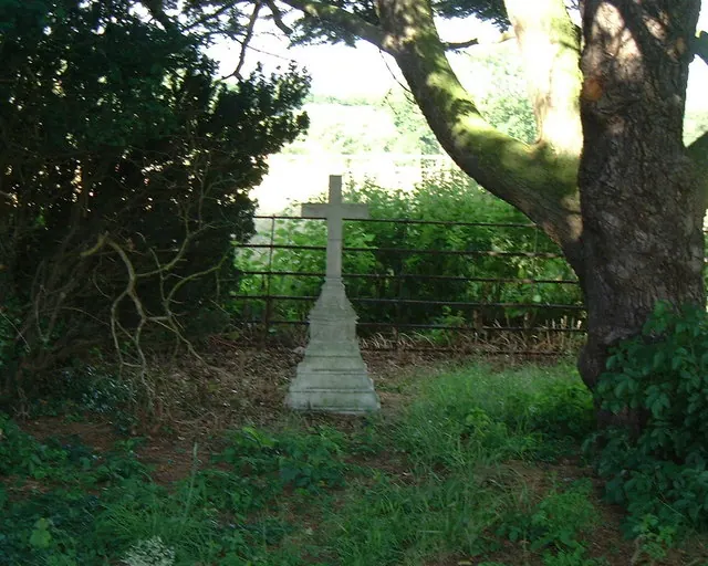 Buttercrambe Churchyard Cross