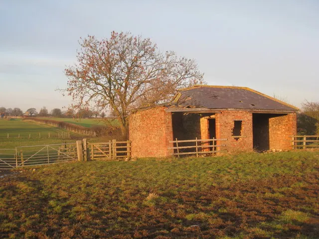 Ruined Field Barn