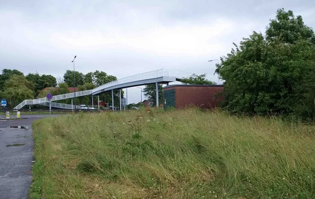 Footbridge crossing the A1