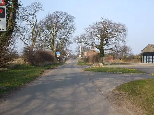 Rowlandhall Lane Level crossing