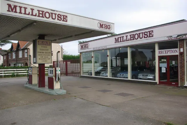 Millhouse Garage, West Hallam