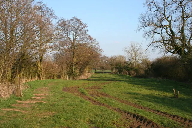 Footpath between Ravensmoor and Halls Lane Bridge