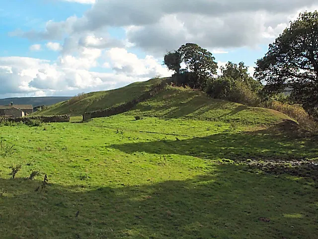 Castleberg Fort, Nesfield