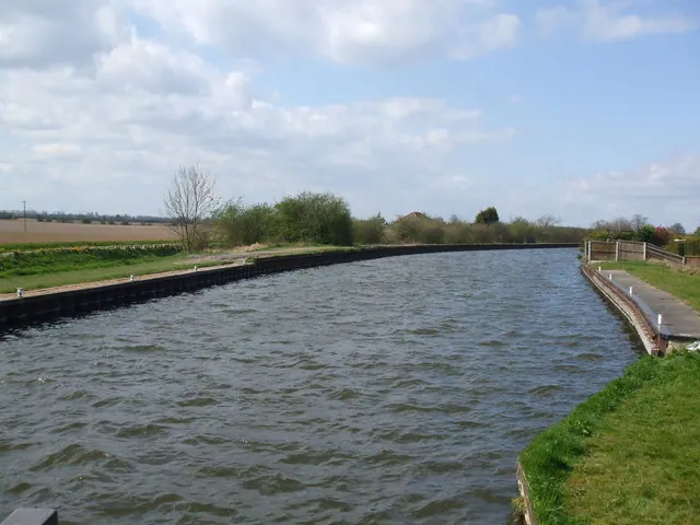 Keadby and Stainforth Canal from Wykewell Bridge