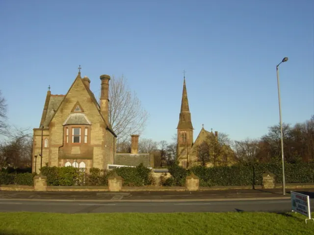 Everton Cemetery Gatehouse and Chapel