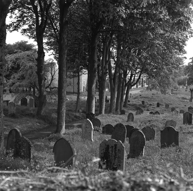 Aysgarth churchyard, Wensleydale, Yorkshire