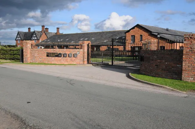 Manor Farm Barnes, Wettenhall